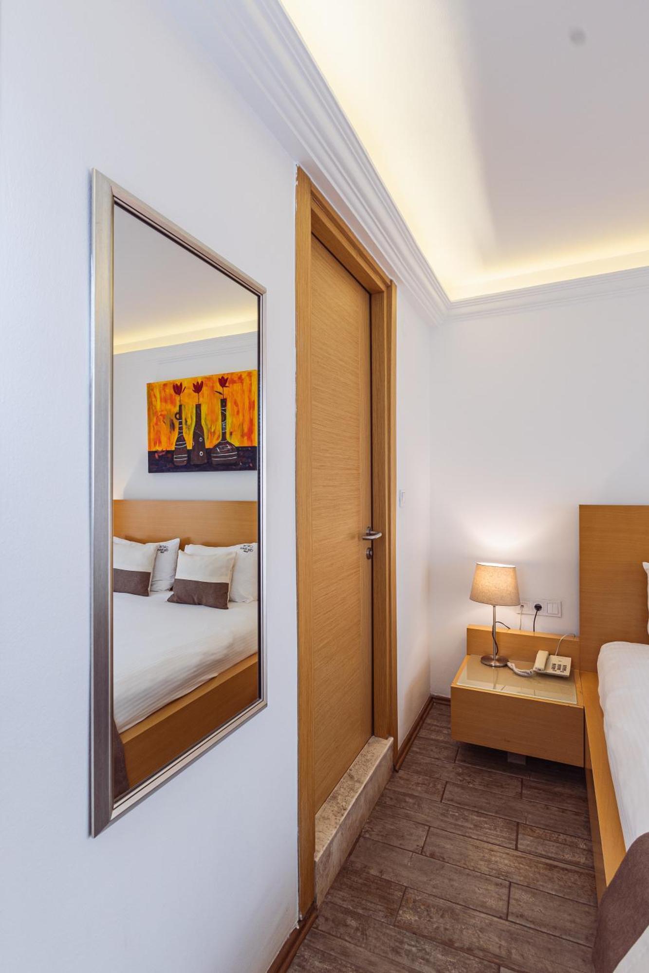 Mb City Hotel Izmir Exterior photo
